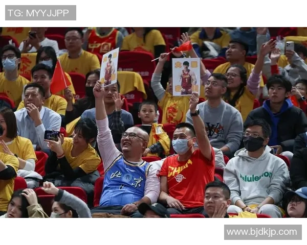 北京篮球队在世界杯预选赛中以55分稳居积分榜首位展现强劲实力