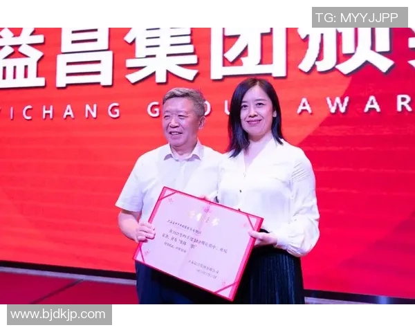 南京排球队在洲际杯中的默契配合展现出强大团队实力与战术执行力